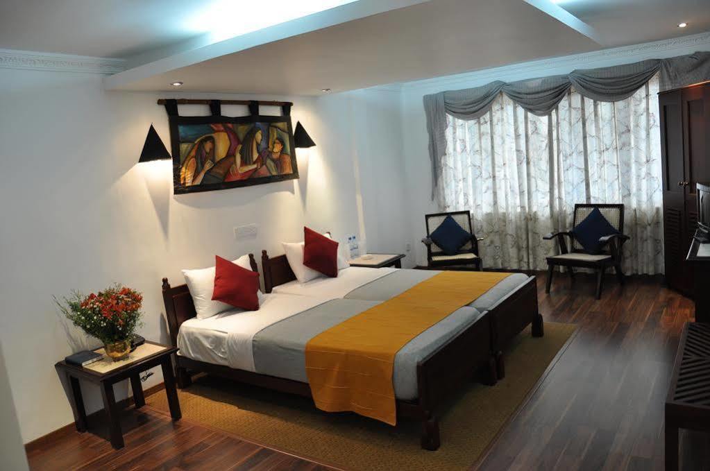 Orient Hotel Бандаравела Екстериор снимка
